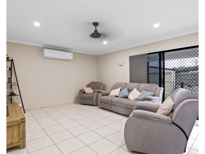 33 Dustwill Street, Eimeo QLD 4740