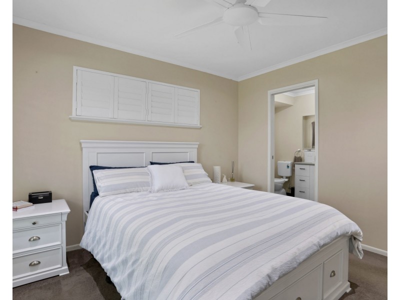 33 Dustwill Street, Eimeo QLD 4740