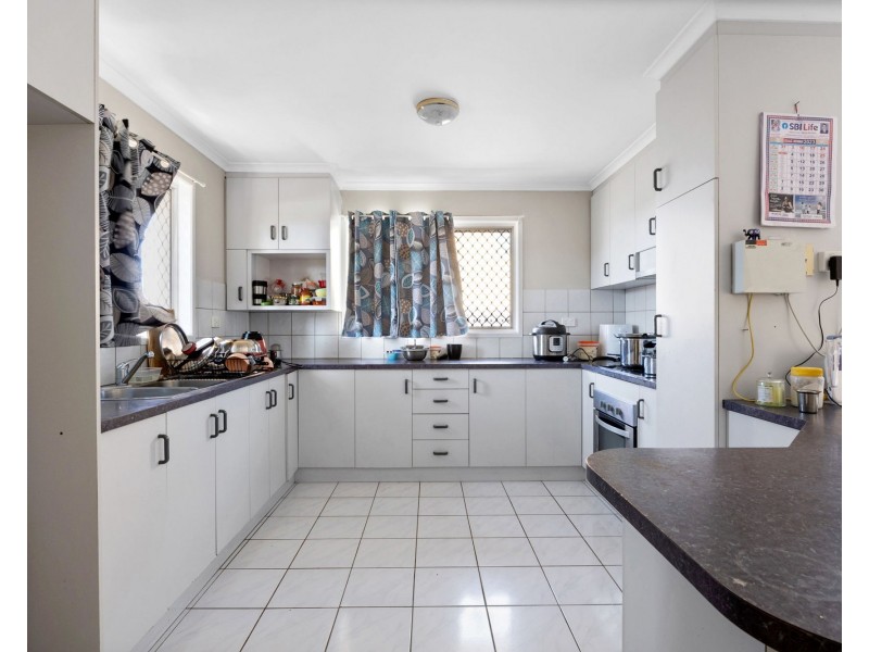 327 Shakespeare Street, Mackay QLD 4740