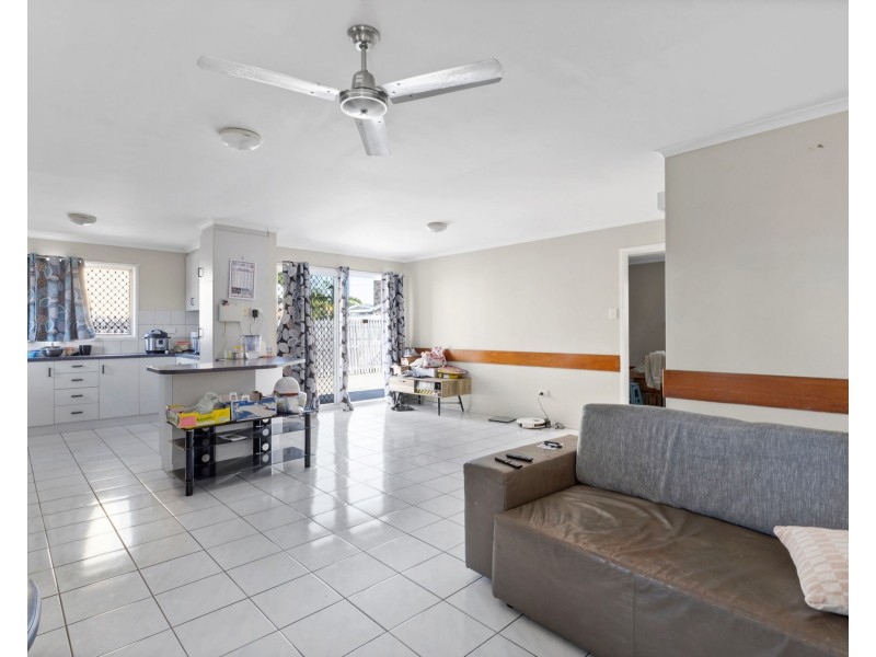 327 Shakespeare Street, Mackay QLD 4740