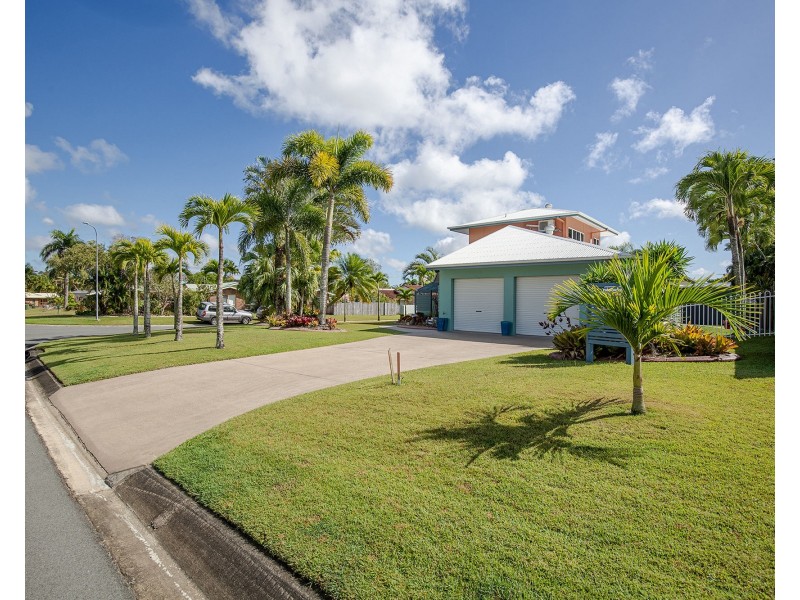 17 Bradman Drive, Glenella QLD 4740