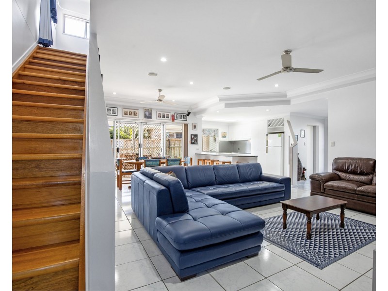 17 Bradman Drive, Glenella QLD 4740