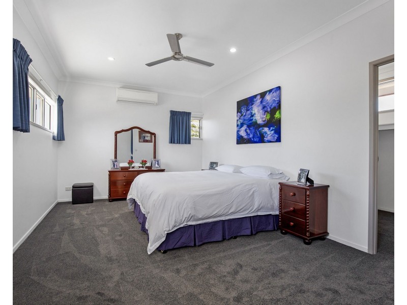 17 Bradman Drive, Glenella QLD 4740