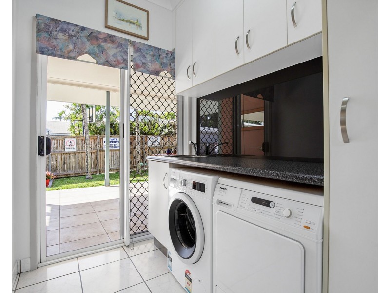 17 Bradman Drive, Glenella QLD 4740
