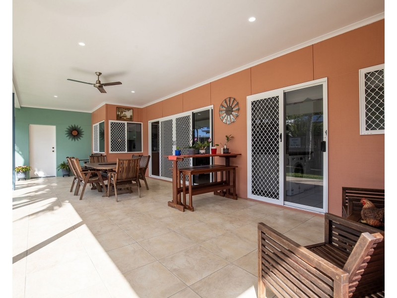 17 Bradman Drive, Glenella QLD 4740