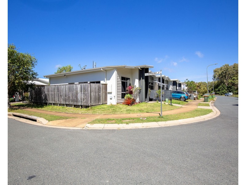 2 Peppertree Crescent, Andergrove QLD 4740