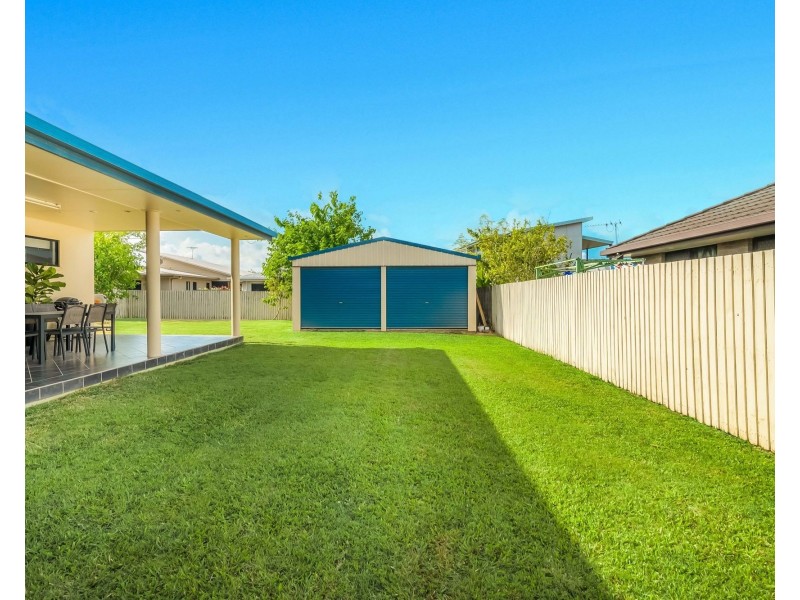 3 Schapers Road, Glenella QLD 4740