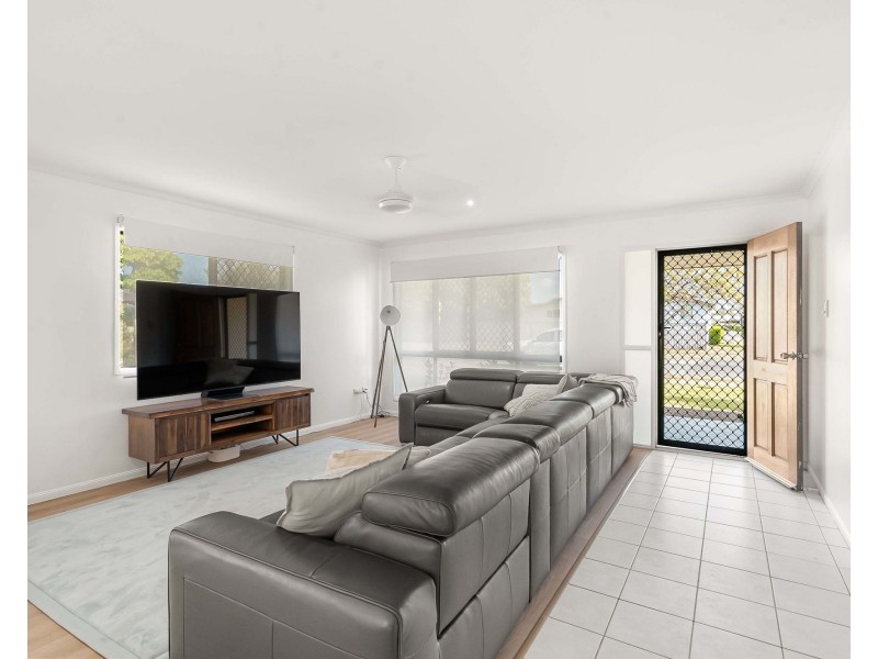 3 Schapers Road, Glenella QLD 4740