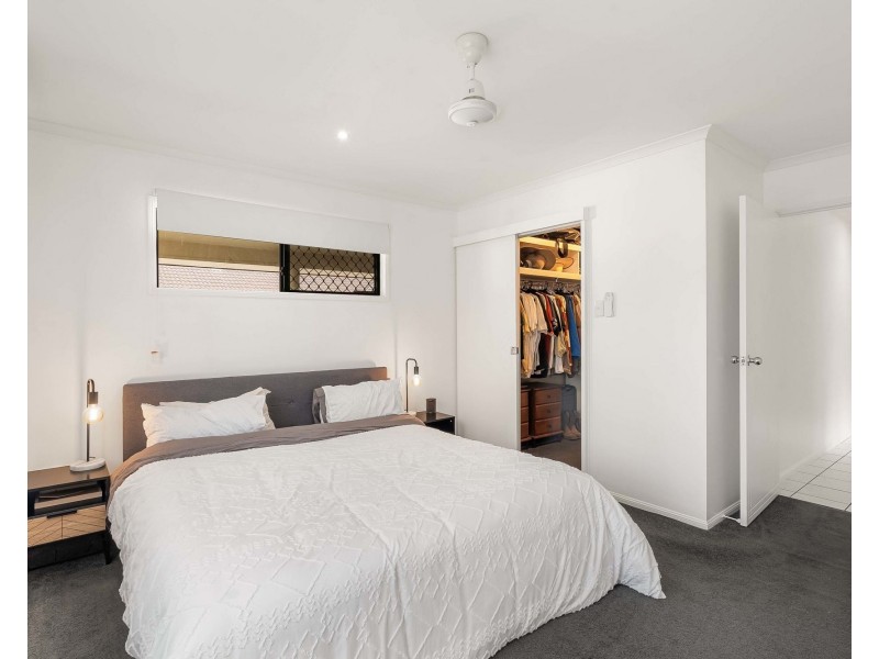 3 Schapers Road, Glenella QLD 4740