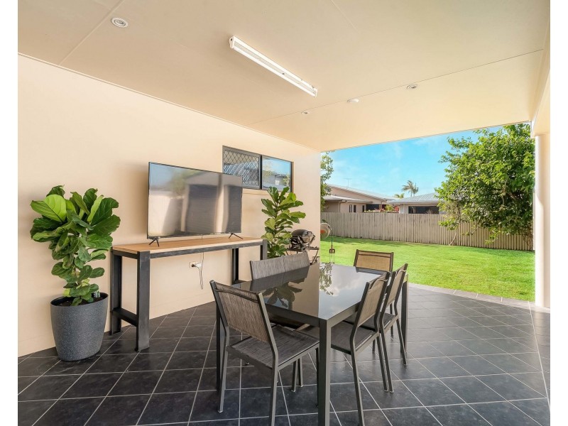 3 Schapers Road, Glenella QLD 4740