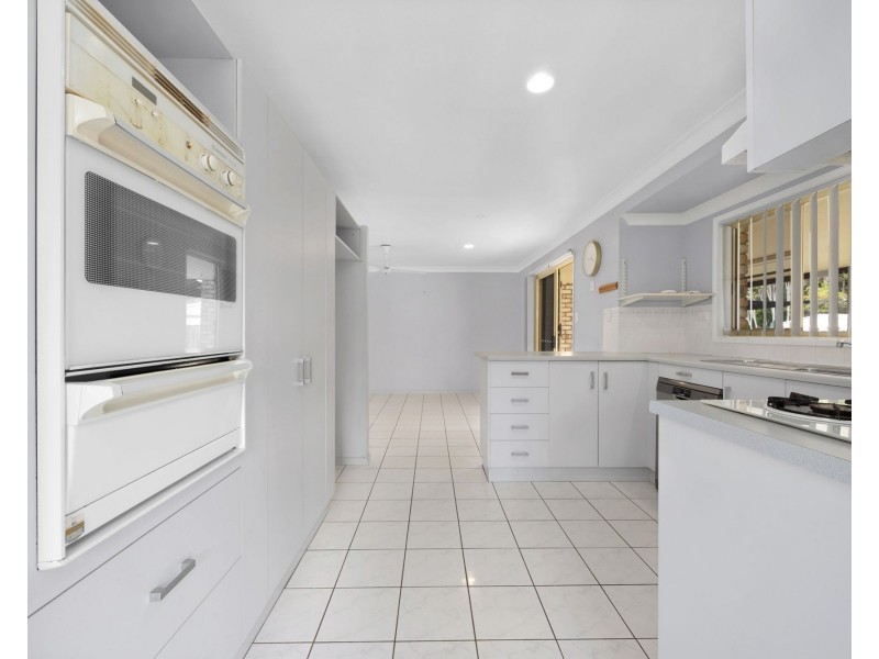 5 Deborah Court, Andergrove QLD 4740