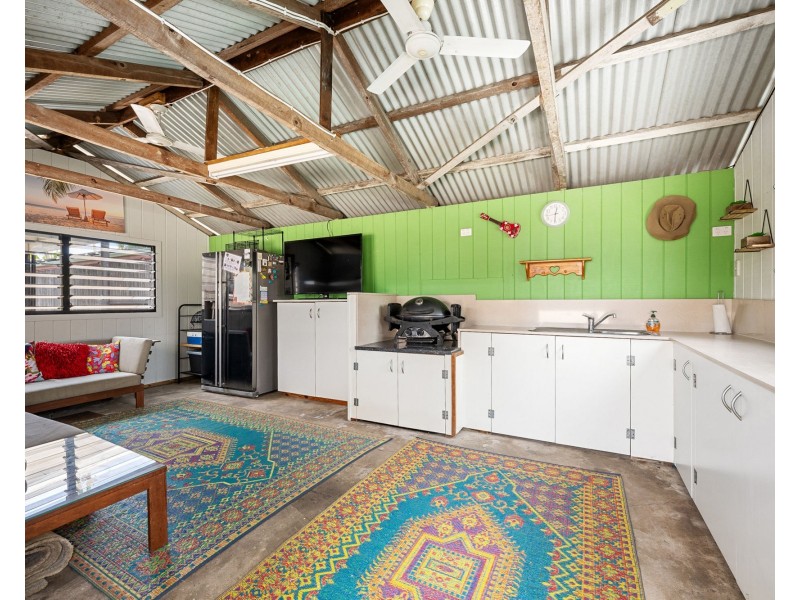 13 Perry Street, West Mackay QLD 4740