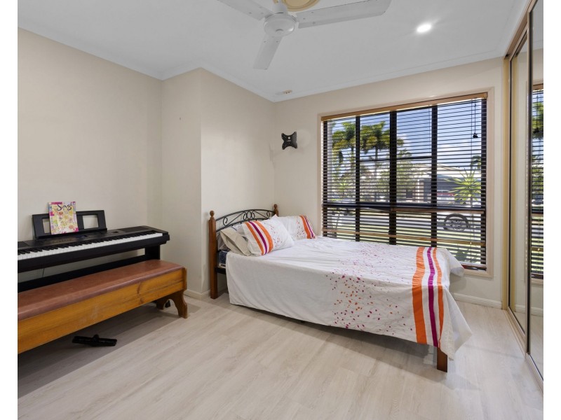 7 Gingham Street, Glenella QLD 4740