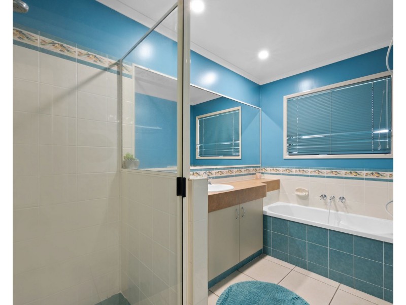 7 Gingham Street, Glenella QLD 4740