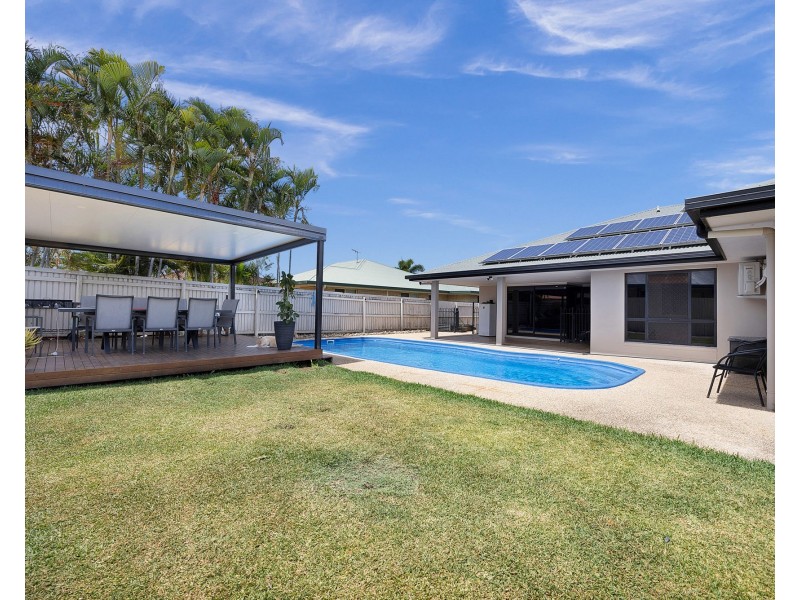 7 Gingham Street, Glenella QLD 4740