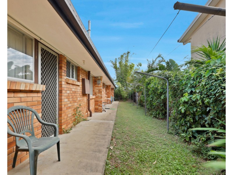 1-3/10 Binnington Esplanade, East Mackay QLD 4740