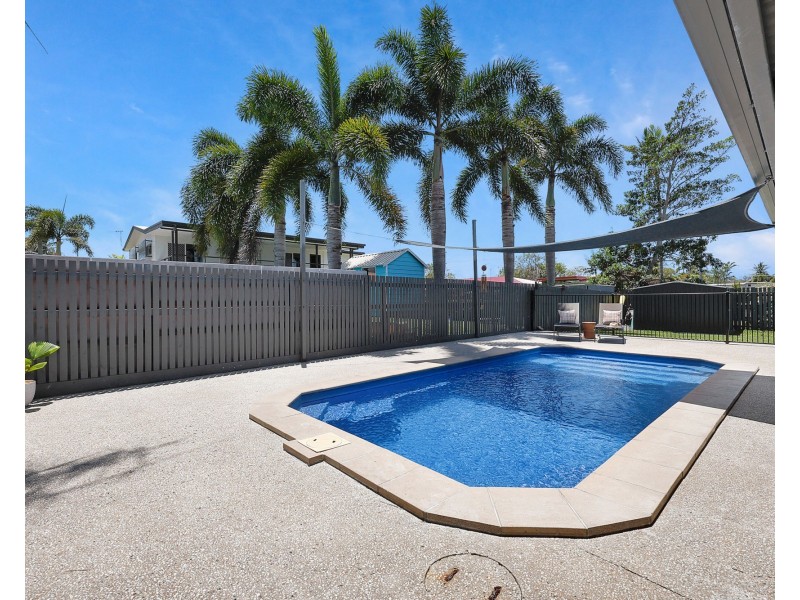 4 Credlin Street, South Mackay QLD 4740