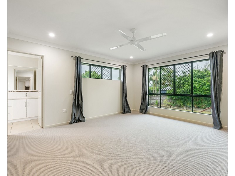 23 Manning Street, Rural View QLD 4740