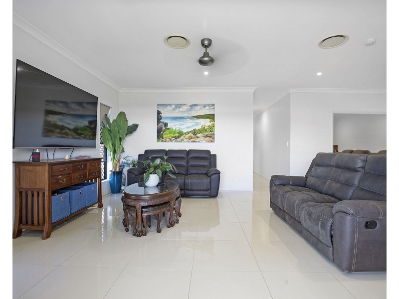 5 Archer Court, Rural View QLD 4740