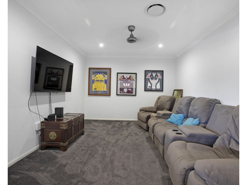 5 Archer Court, Rural View QLD 4740