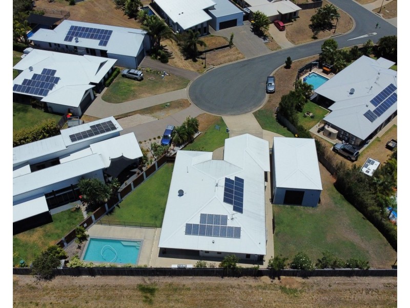 5 Archer Court, Rural View QLD 4740