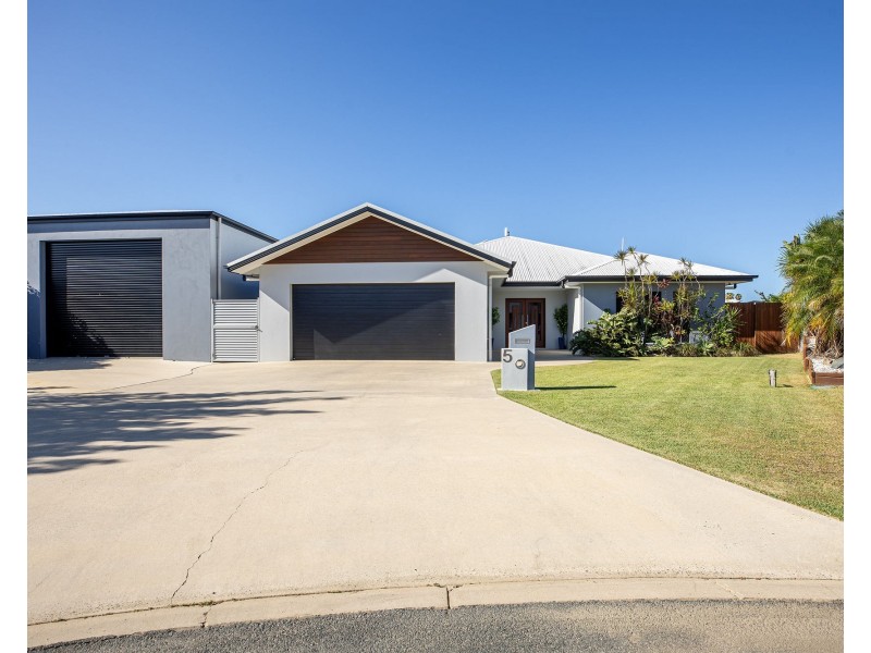 5 Archer Court, Rural View QLD 4740