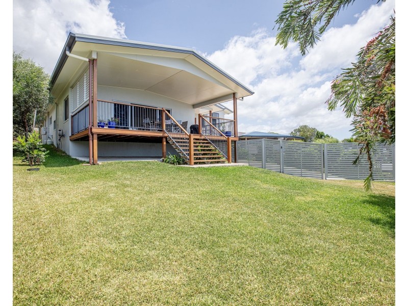 11 Outlook Crescent, Mount Pleasant QLD 4740