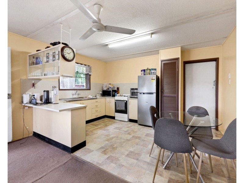 1, 2 & 3 / 59 Edmonds Street, Bucasia QLD 4750