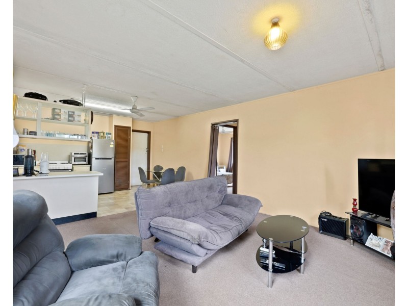 1, 2 & 3 / 59 Edmonds Street, Bucasia QLD 4750