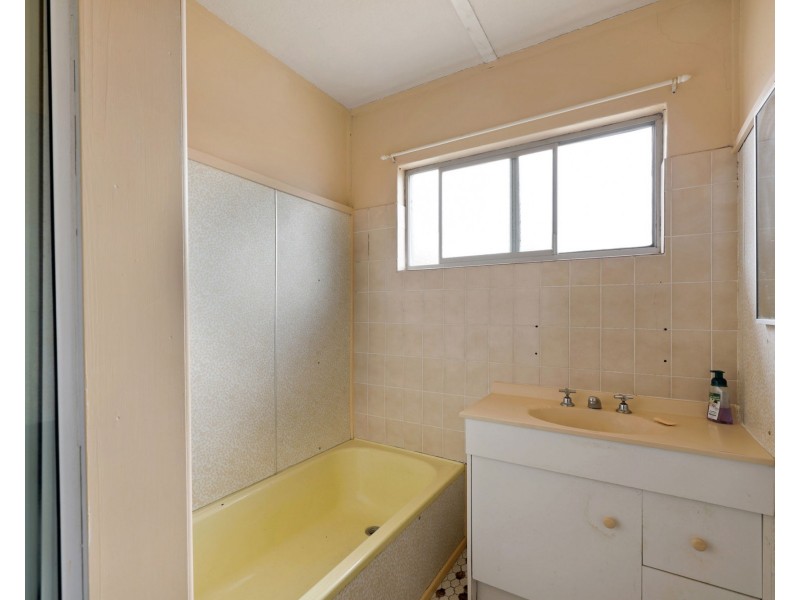 1, 2 & 3 / 59 Edmonds Street, Bucasia QLD 4750