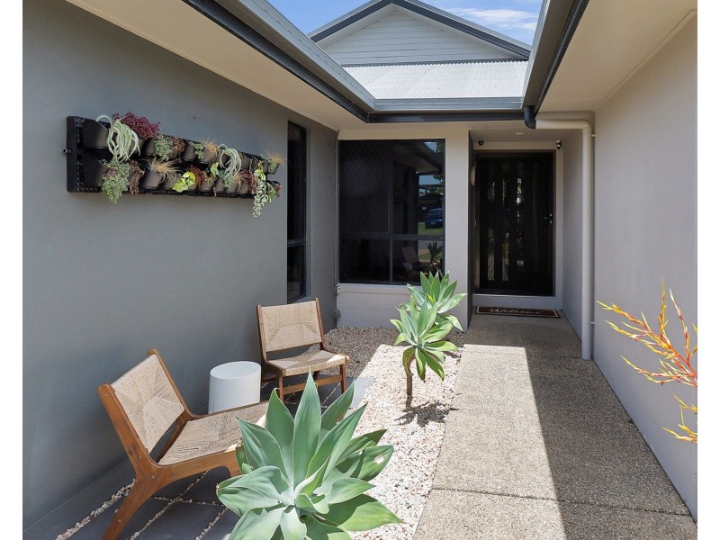 16 Companion Way, Bucasia QLD 4750