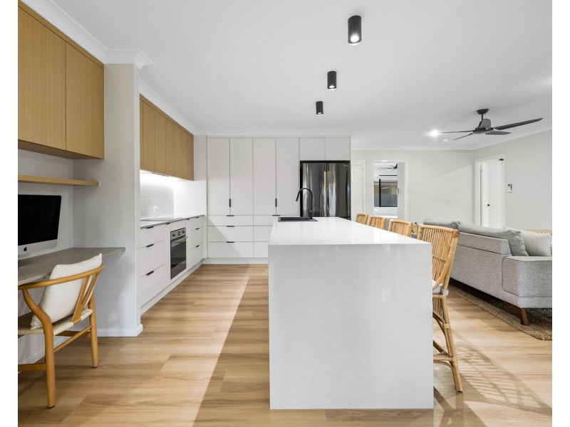 16 Companion Way, Bucasia QLD 4750