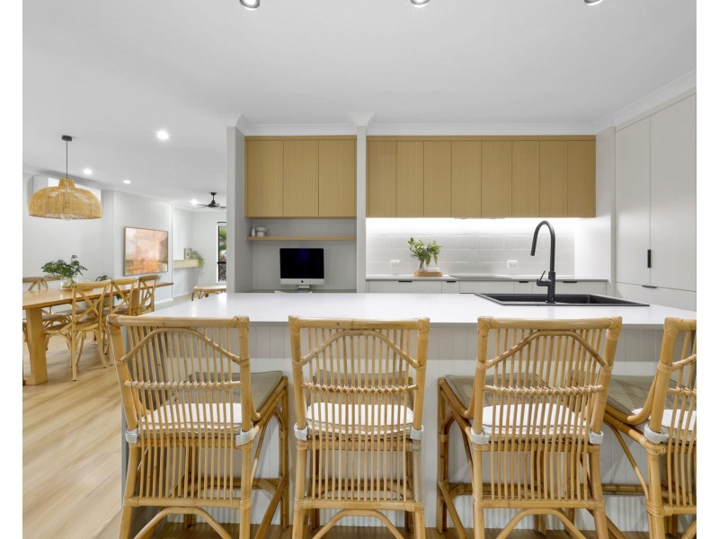 16 Companion Way, Bucasia QLD 4750