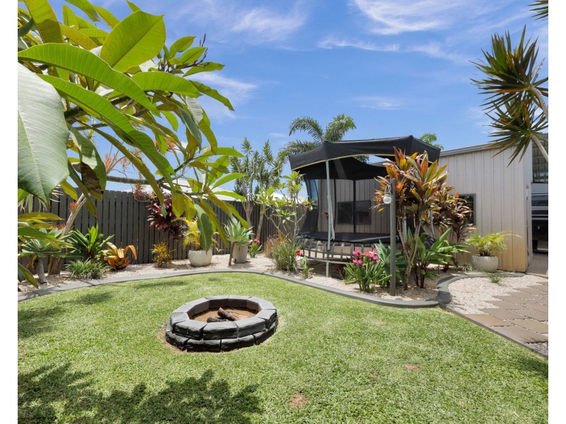 16 Companion Way, Bucasia QLD 4750