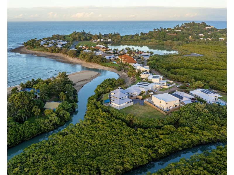 63 Beach Road, Dolphin Heads QLD 4740