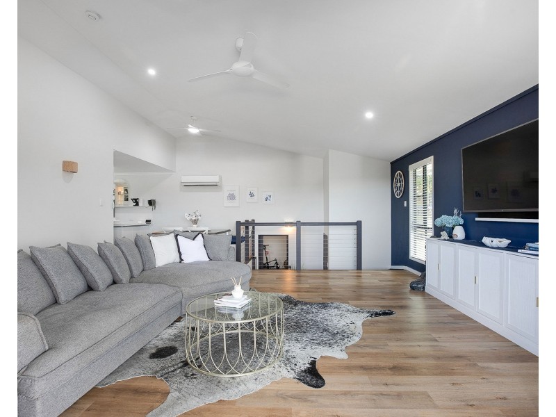 17 Woodlands Drive, Eimeo QLD 4740