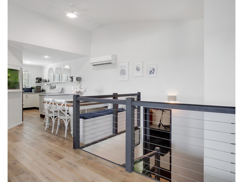 17 Woodlands Drive, Eimeo QLD 4740