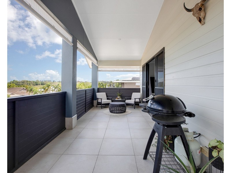 17 Woodlands Drive, Eimeo QLD 4740