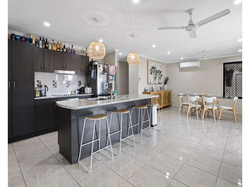 4 Elizabeth Street, Mirani QLD 4754