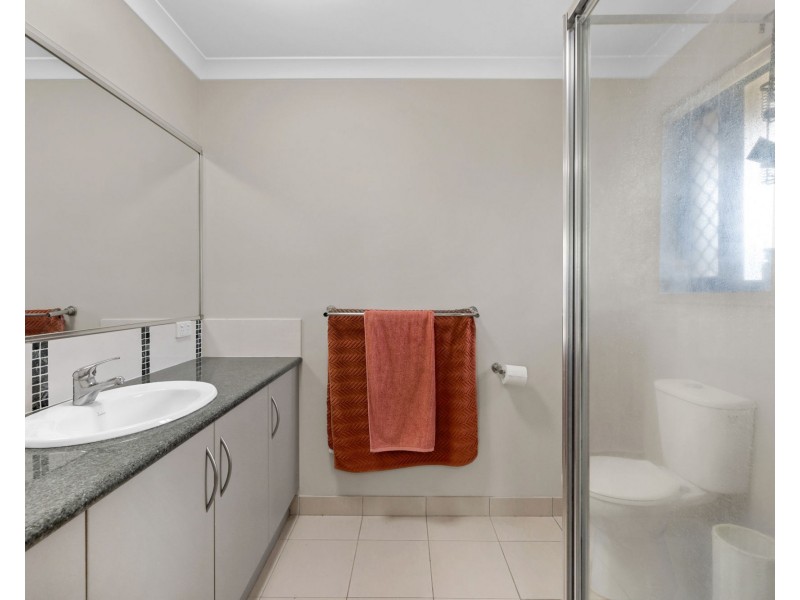 4 Elizabeth Street, Mirani QLD 4754