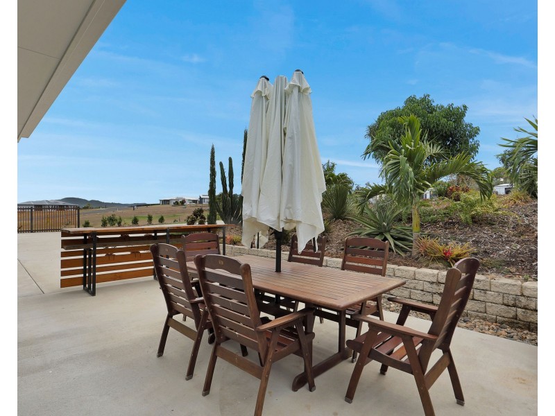 2 Sugarland Court, Alligator Creek QLD 4740