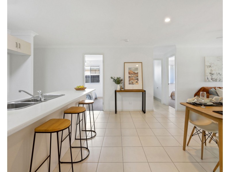32 Montgomery Street, Rural View QLD 4740