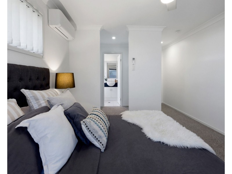 32 Montgomery Street, Rural View QLD 4740