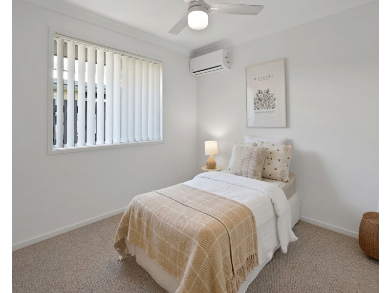 32 Montgomery Street, Rural View QLD 4740
