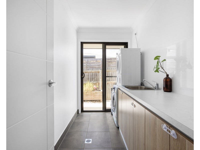 17 Janmac Place, Richmond QLD 4740