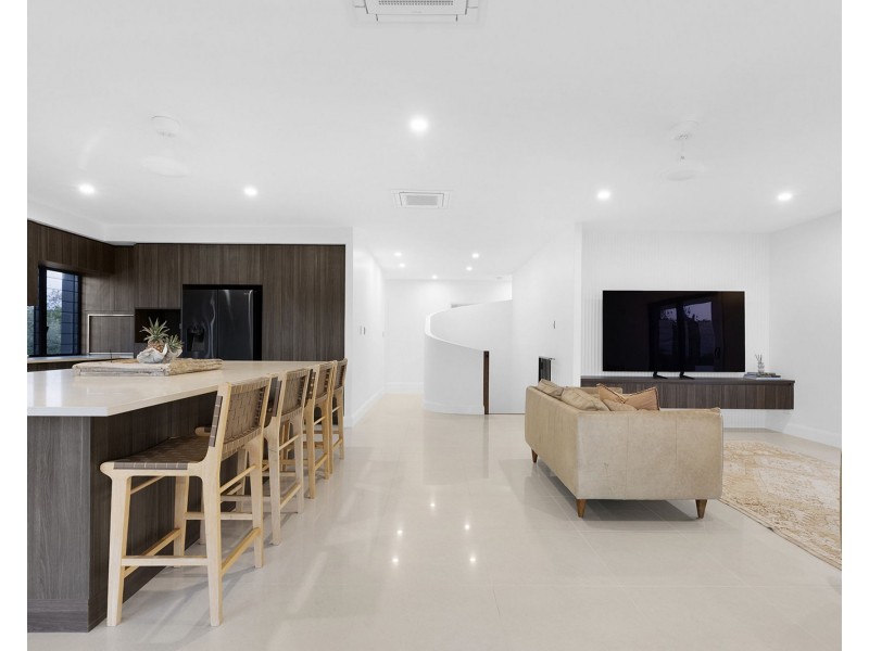 35 Plover Street, Slade Point QLD 4740