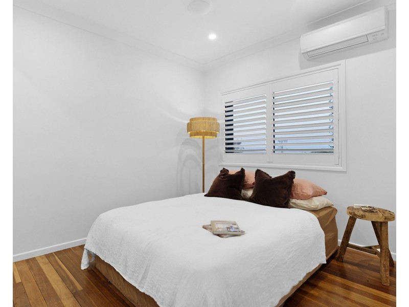 35 Plover Street, Slade Point QLD 4740