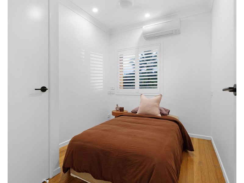 35 Plover Street, Slade Point QLD 4740