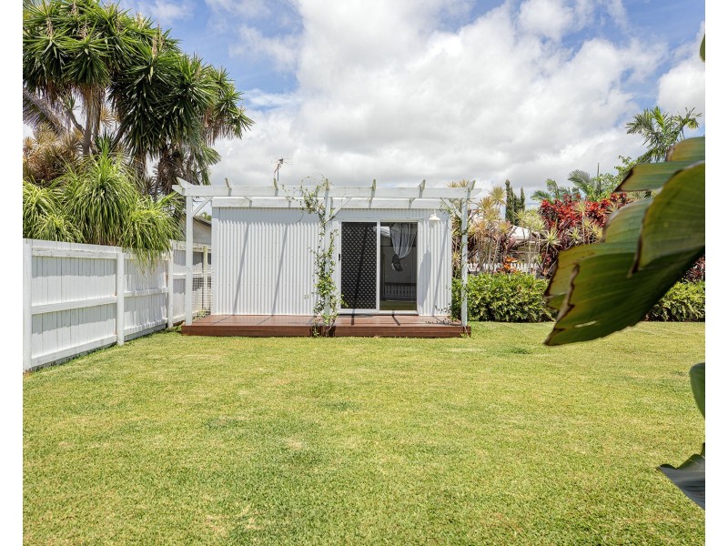 2 MacKenzie Street, West Mackay QLD 4740