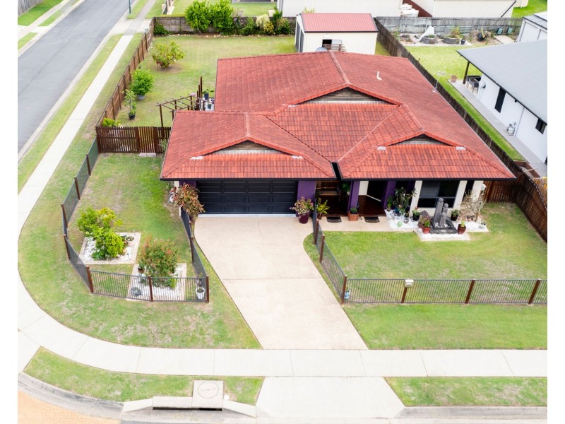 1 Bradco Avenue, Ooralea QLD 4740